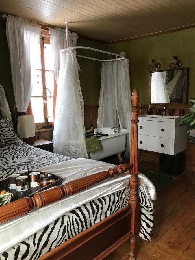 Sainte-Famille Gite Au Toit Bleu Bed & Breakfast エクステリア 写真