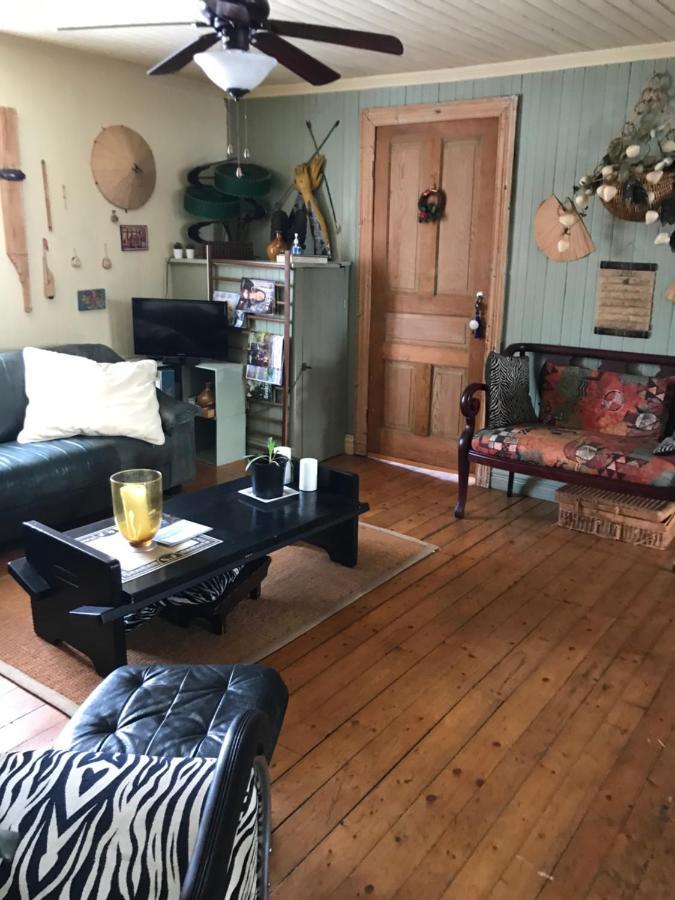 Sainte-Famille Gite Au Toit Bleu Bed & Breakfast エクステリア 写真